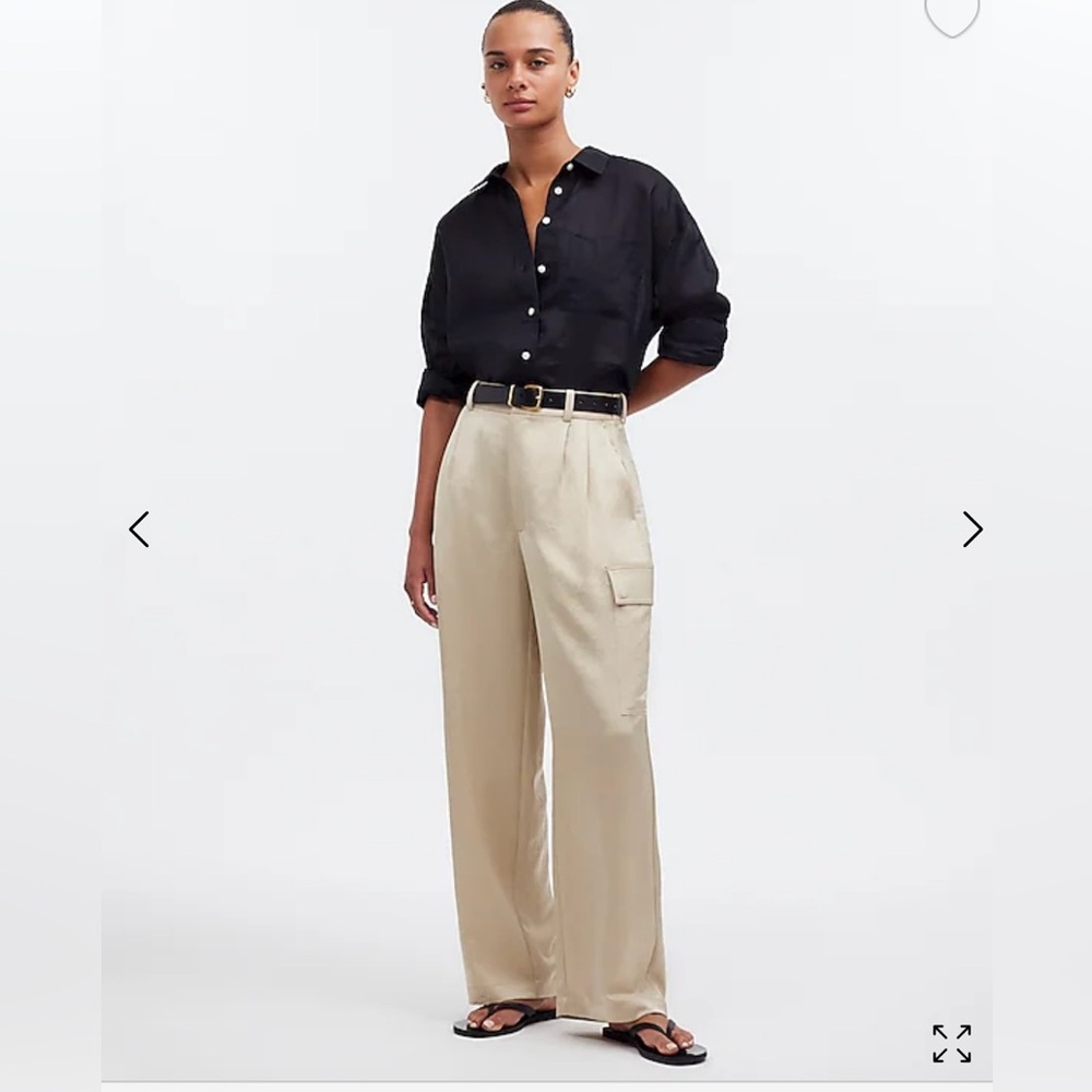 Madewell satin high rise cargo pants. Never worn, tags on.